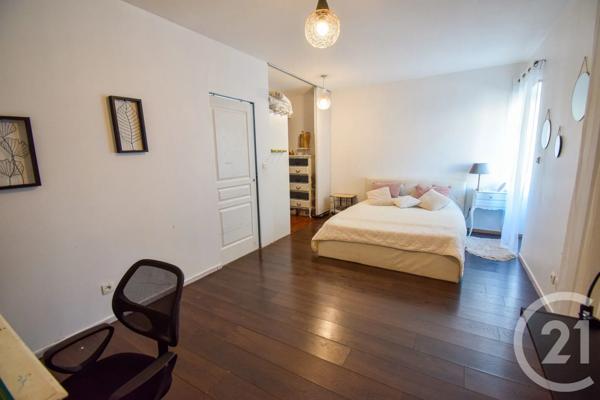 Maison à vendre  6 pièces - 190,48 m 2   TARARE  - 69