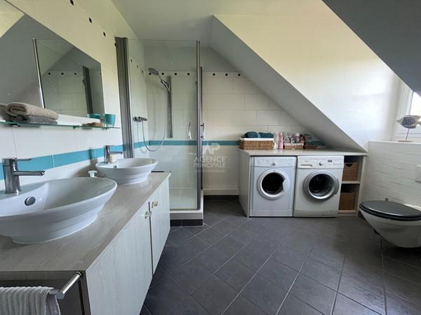 Maison Cergy 7 pièce(s) 187 m2 €645 000 ** - Référence 10989