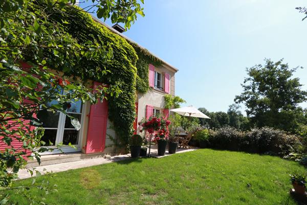 Maison Cergy 7 pièce(s) 187 m2 €645 000 ** - Référence 10989