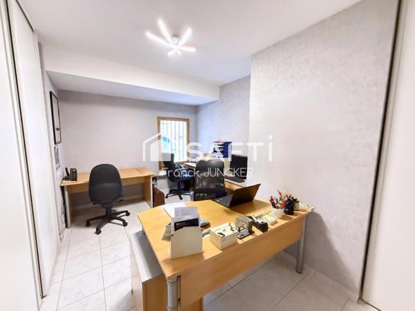 Maison avec une vie de plain?pied et un garage de 30m².