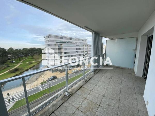 Location Appartement 3 pièces 68.67 m² - 12 COURS DU QUEBEC Bordeaux 33300