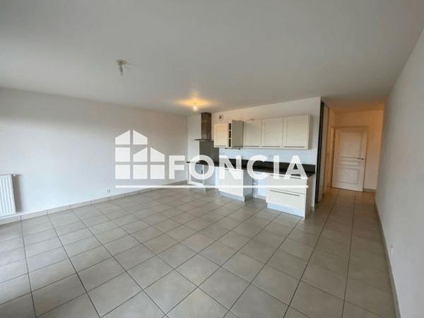 Location Appartement 3 pièces 68.67 m² - 12 COURS DU QUEBEC Bordeaux 33300