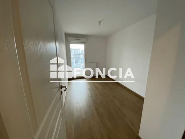 Location Appartement 3 pièces 68.67 m² - 12 COURS DU QUEBEC Bordeaux 33300