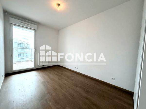 Location Appartement 3 pièces 68.67 m² - 12 COURS DU QUEBEC Bordeaux 33300