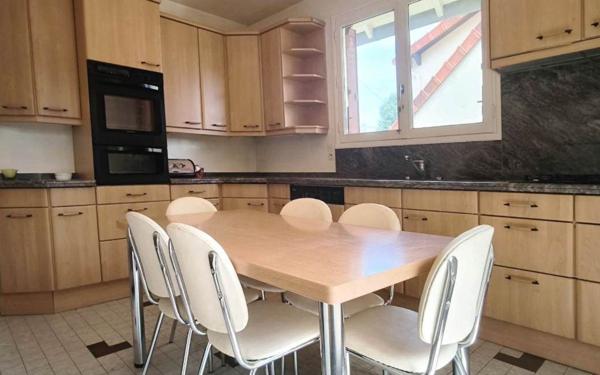 Maison à vendre    6 pièces •  Sainte-Geneviève-des-Bois