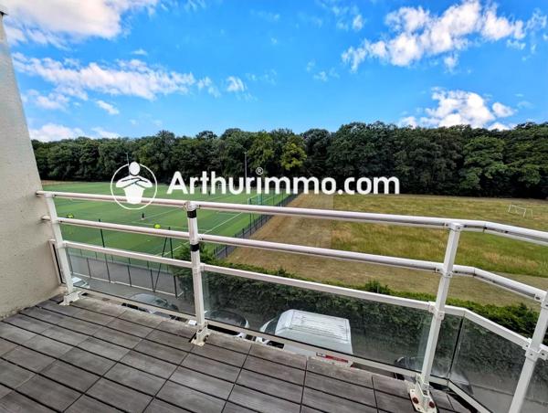 Vente                                                      Appartement
                        
                     4 pièces                      73 m2                     à Savigny-le-Temple