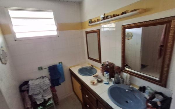 Maison à vendre    5 pièces • 143 m2 Remire-Montjoly