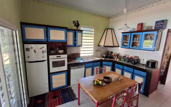 Maison à vendre    5 pièces • 143 m2 Remire-Montjoly