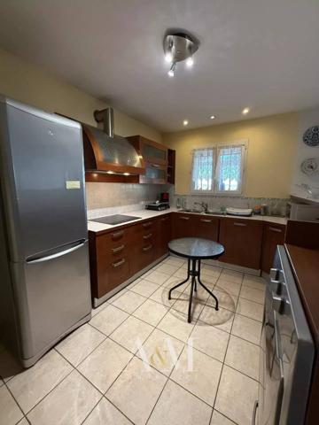 Villa plain-pied T4 + garage + sous-sol