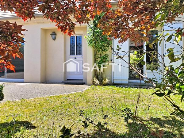 Maison familiale au calme avec jardin arboré sans vis-à-vis de 2 713 m², garage double de 60 m² .