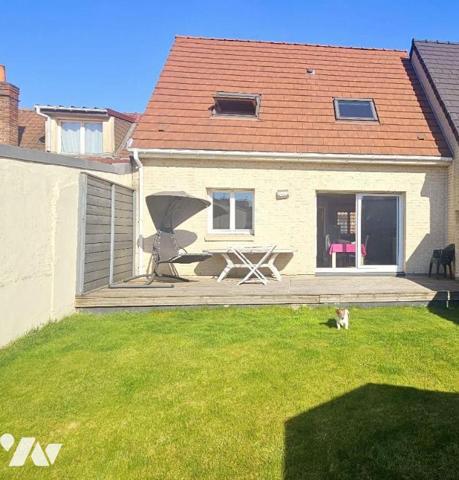 PETITE-SYNTHE MAISON individuelle de construction récente, très lumineuse comprenant :
RDC : E...