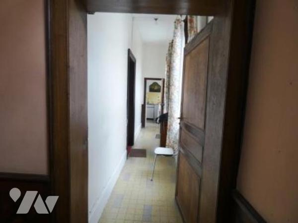 ORBEC. PROPRIETE de CARACTERE au coeur de la ville