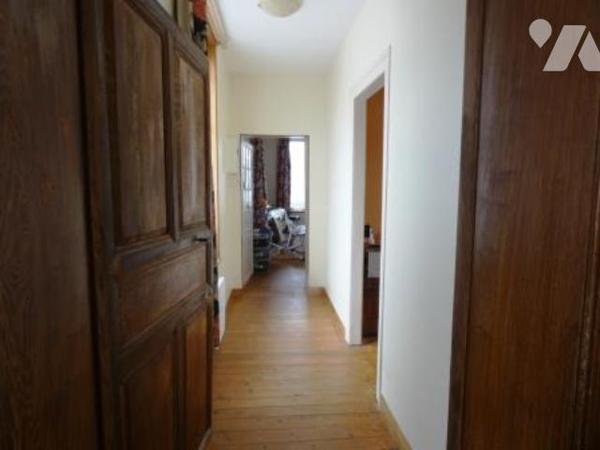 ORBEC. PROPRIETE de CARACTERE au coeur de la ville