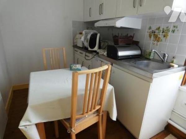 ORBEC. PROPRIETE de CARACTERE au coeur de la ville