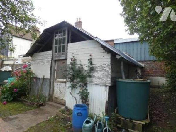 ORBEC. PROPRIETE de CARACTERE au coeur de la ville