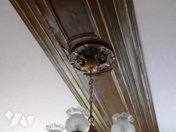 ORBEC. PROPRIETE de CARACTERE au coeur de la ville