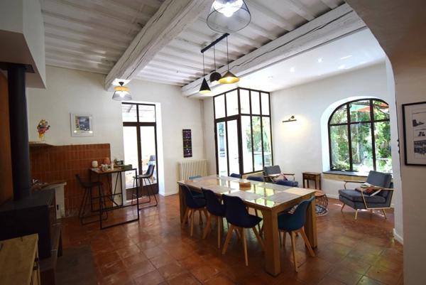 CENTRE DE MARSILLARGUES (34) /PROPRIETE DE CHARME DE 360 M² AVEC PATIO ET PISCINE