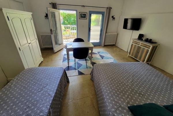 CENTRE DE MARSILLARGUES (34) /PROPRIETE DE CHARME DE 360 M² AVEC PATIO ET PISCINE