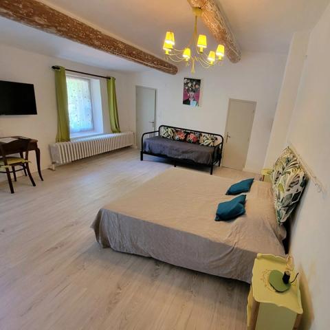 CENTRE DE MARSILLARGUES (34) /PROPRIETE DE CHARME DE 360 M² AVEC PATIO ET PISCINE