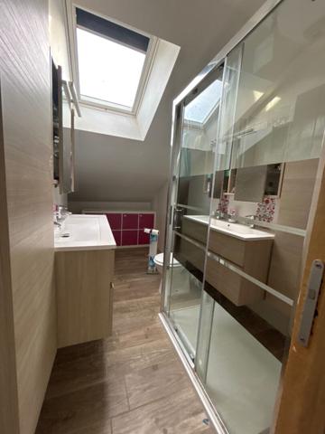 Longère de caractère à Saint-germain-du-plain de 195 m² avec grand terrain