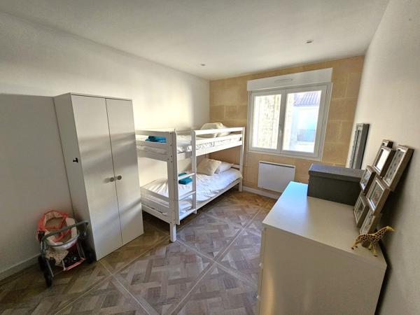 BORDEAUX CENTRE : APPARTEMENT T4