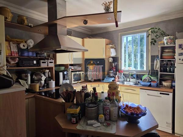 Vente                                                      Maison
                        
                     5 pièces                      99 m2                     à Mondragon