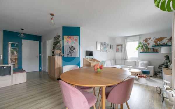 Appartement à vendre    3 pièces • 61,40 m2 Émerainville