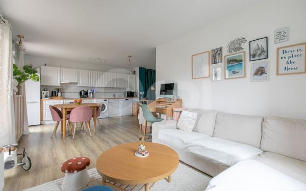 Appartement à vendre    3 pièces • 61,40 m2 Émerainville