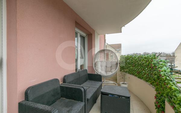 Appartement à vendre    3 pièces • 61,40 m2 Émerainville