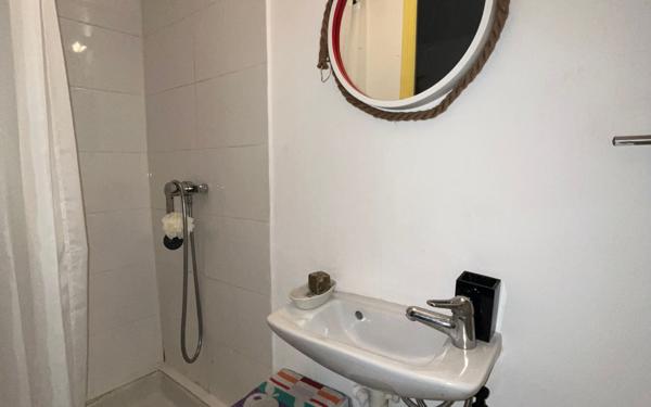 Appartement à louer    1 pièce • 10,44 m2 Marseille 2