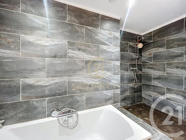 Appartement F4 à vendre  4 pièces - 95,04 m2 ST GELY DU FESC - 34