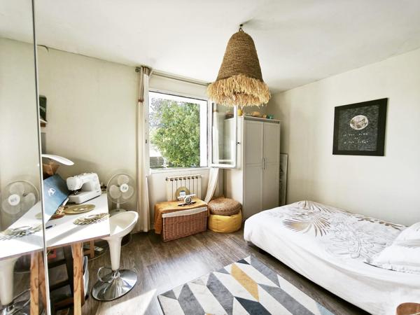 Maison T7 de caractère avec piscine et pool house