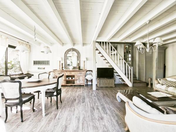 Maison T7 de caractère avec piscine et pool house