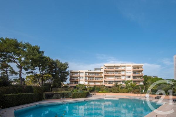 Appartement F4 à vendre  4 pièces - 102,84 m2 JUAN LES PINS - 06