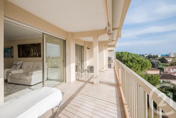 Appartement F4 à vendre  4 pièces - 102,84 m2 JUAN LES PINS - 06