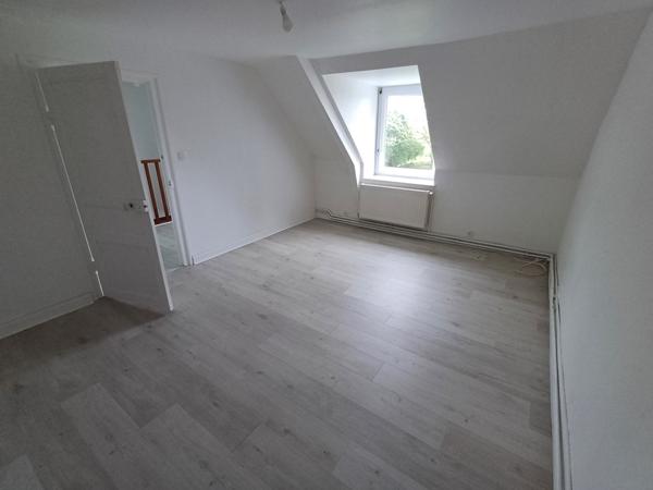 Saint-Jean-du-Doigt (29630) St Jean du Doigt, propriété comprenant deux maisons, double garage et atelier sur 1986 m2 de terrain.