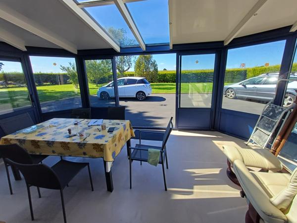 Saint-Jean-du-Doigt (29630) St Jean du Doigt, propriété comprenant deux maisons, double garage et atelier sur 1986 m2 de terrain.