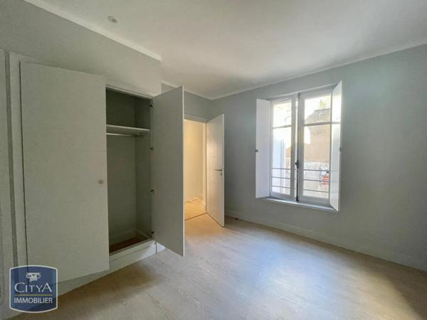 Appartement à louer 3 pièces 56.5m² Narbonne (11100)