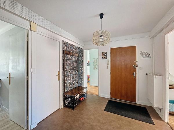 F4 rénové avec balcon et garage Bar-le-duc F4 rénové avec balcon et garage Bar-le-duc