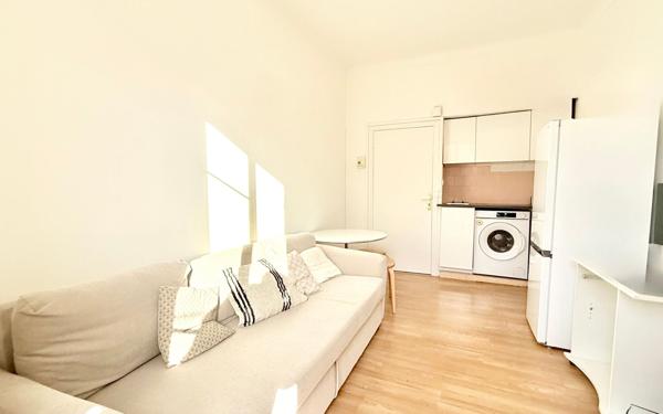 Appartement à vendre    2 pièces • 25,02 m2 Nice