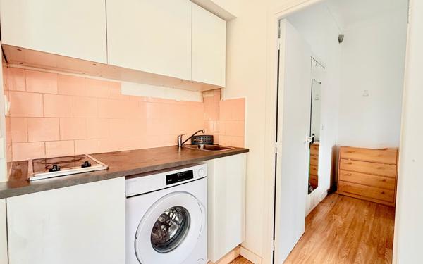Appartement à vendre    2 pièces • 25,02 m2 Nice
