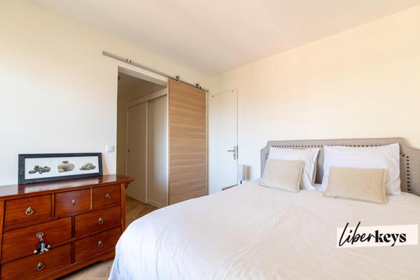 Quartier Vaugirard - 2 pièces avec balcon vue Tour Eiffel et Box 