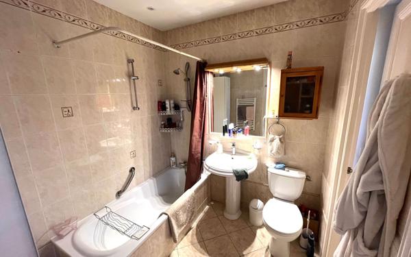 Maison à vendre    4 pièces • 114 m2 Vence