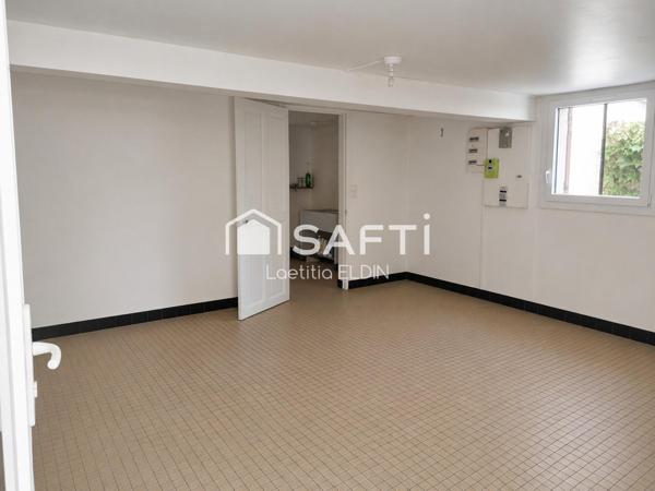Saint-Ruf : Maison spacieuse, jardin, garage, cour