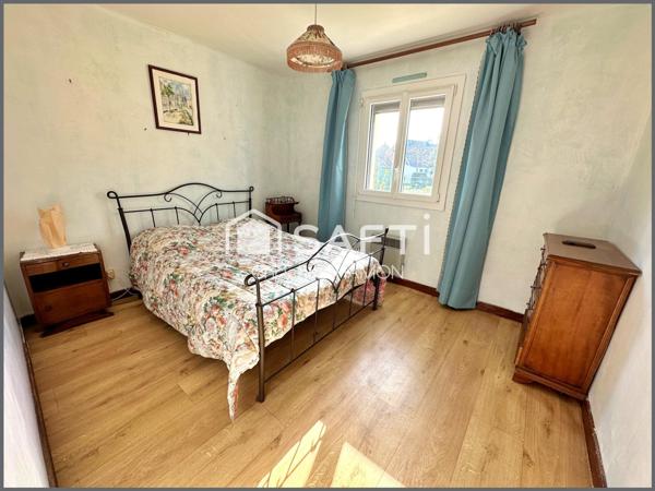 Maison dans le centre, vie de plain pied et jardin