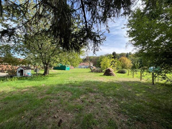 Terrain à Batir à vendre à Ardentes dans l'Indre (36120), ref : JA/655   
Les loges de Dressais