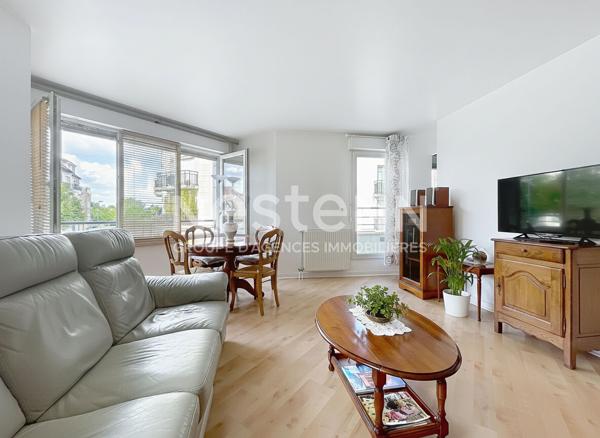 Appartement Montigny Le Bretonneux. Le village Appartement 70 m²,  3 pièces Double place de parking