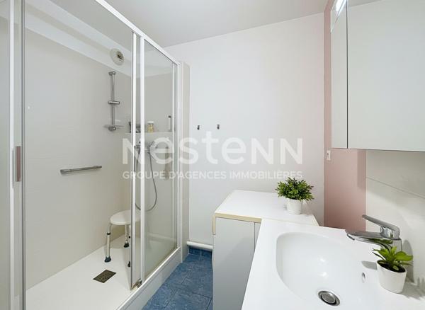 Appartement Montigny Le Bretonneux. Le village Appartement 70 m²,  3 pièces Double place de parking