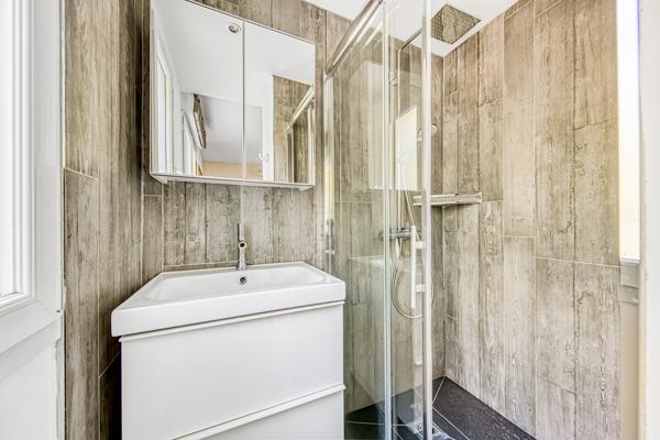 Maison
         10 pièces
        - 235 m² Bien prestige