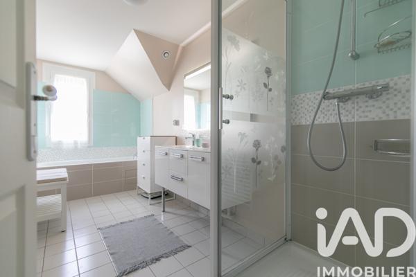 Maison à vendre 6 pièces 144 m² La Queue-en-Brie